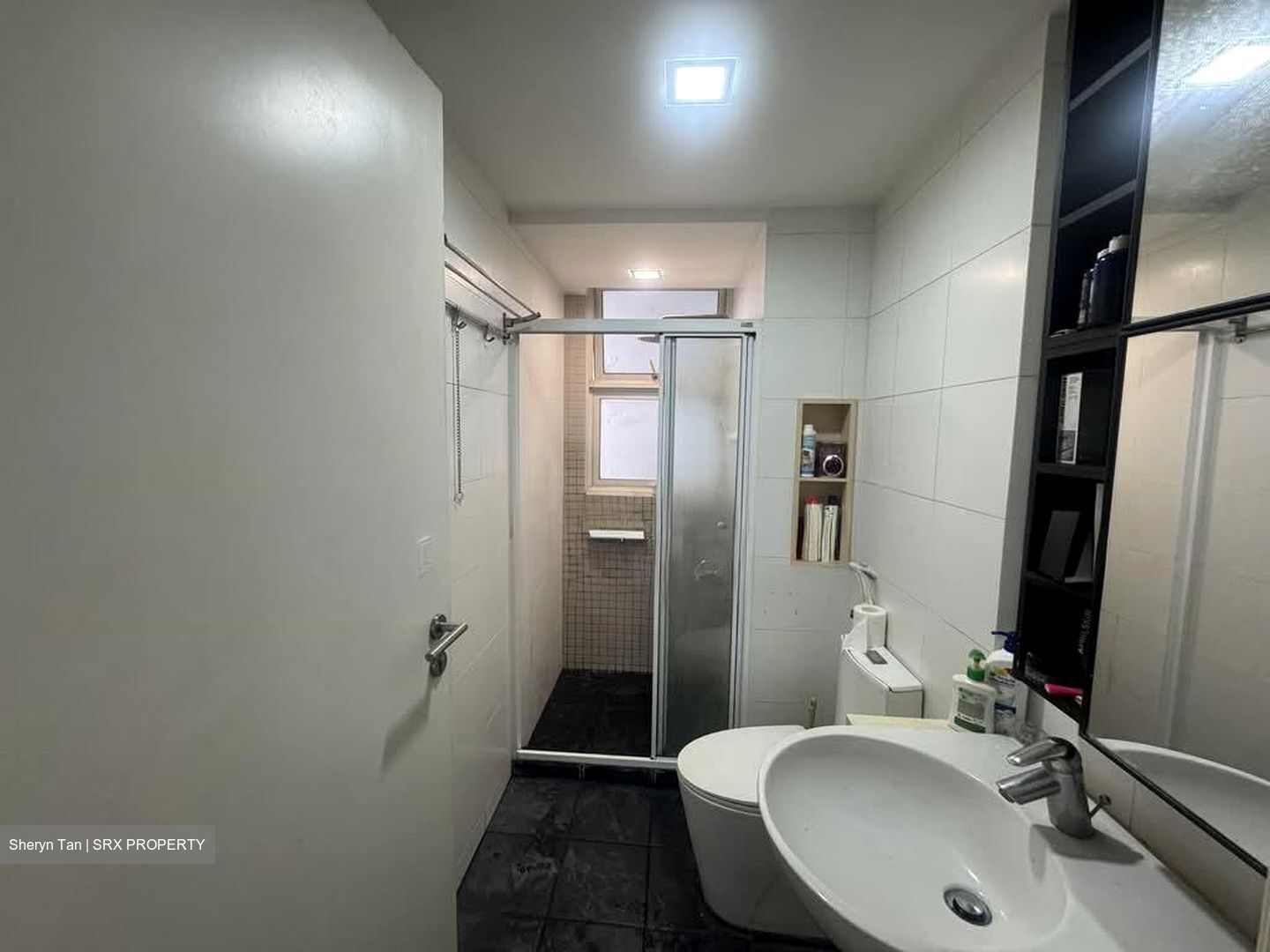 The Esparis (D18), Condominium #563510391